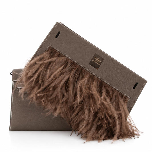 TAUPE SWAN